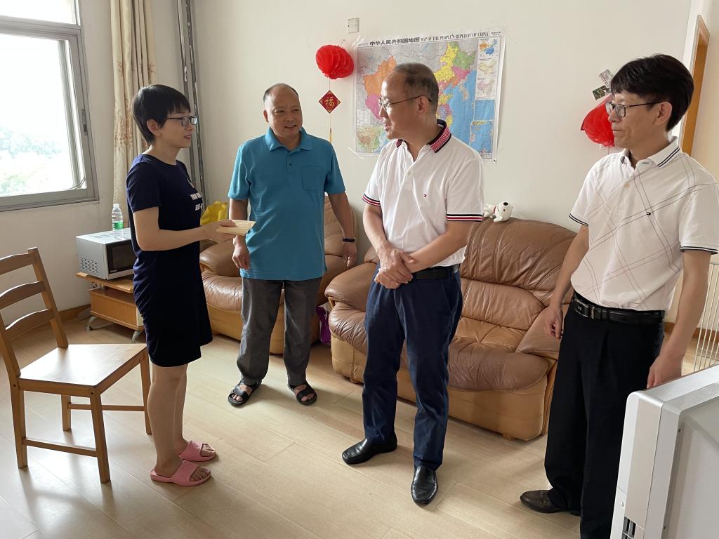 Liu Fenglin Deputy Secretary Of WHPU Party Committee Visited The Party 